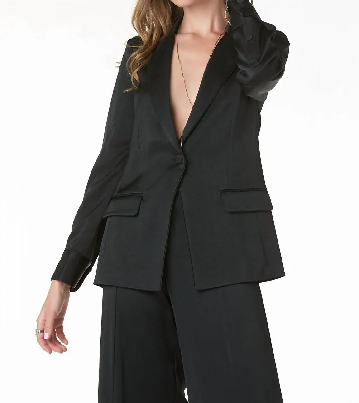 The Good Stuff Bahari Blazer In Black