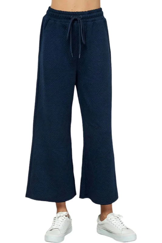 Casual Chic Textured Soft Cropped Wide Pants In Navy