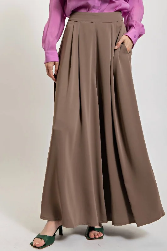 Style Upgrade Wool Doby Wide Pants In Mocha