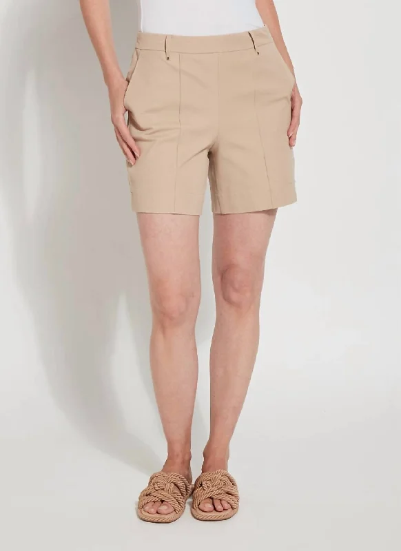 Parisian Effortless Chic Style Amanda Stretch Twill Short In Canyon