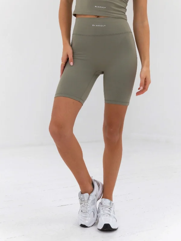 Trend Forward Threads Ultimate Active Shorts - Olive