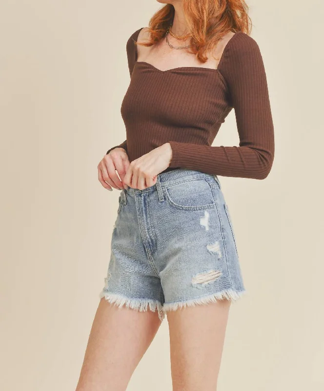 Everyday Fashion Fray Hem Shorts In Light Denim