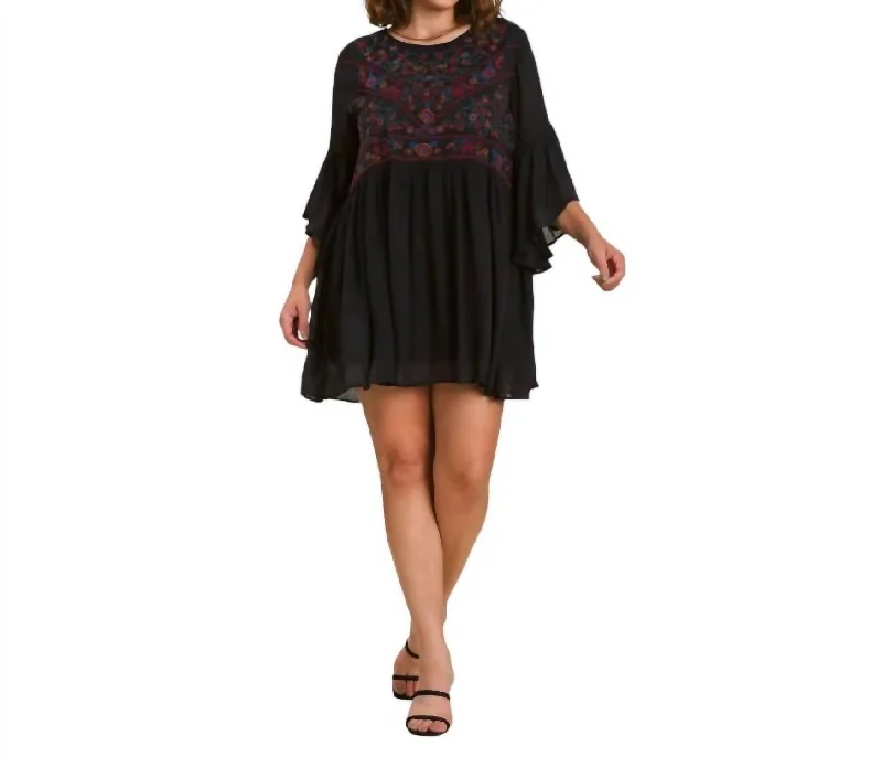 Gift Ideas Bobbi Embroidered Dress In Black