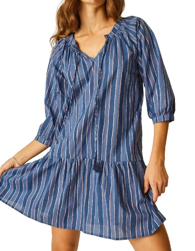 Chic Casual Style Stevie Dress In Batik Stripe Navy